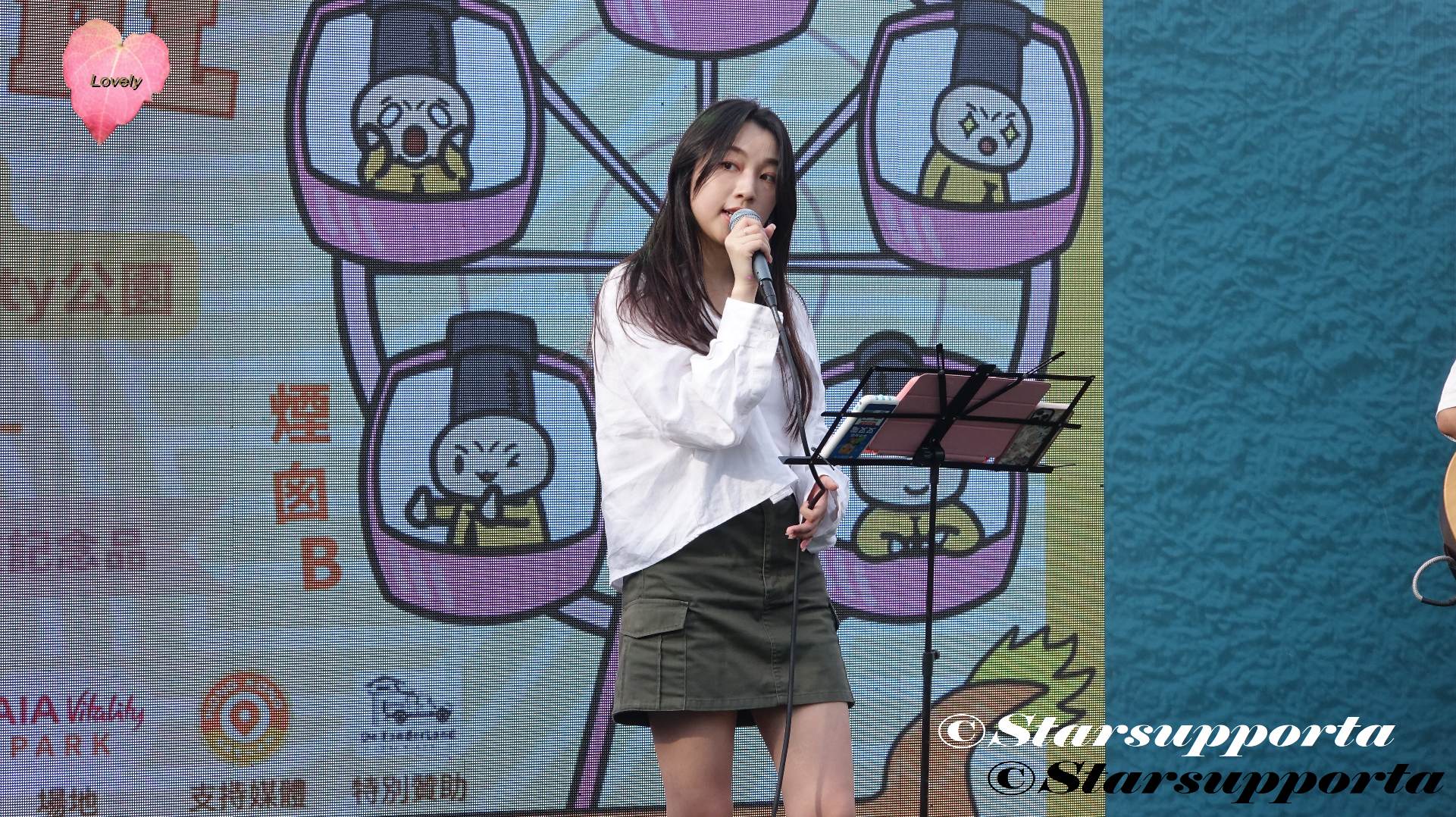 20230625 Joyce Mang @ Chill Under The Wheel @ 香港中環摩天輪AIA Vitality 公園